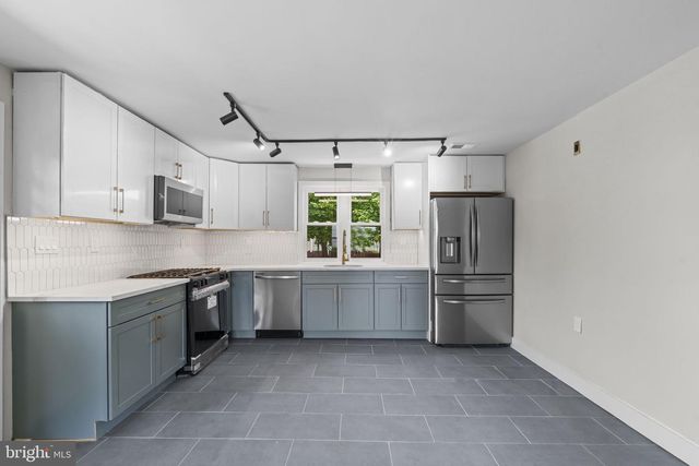 316 W ADAMS ST, Paulsboro, NJ 08066