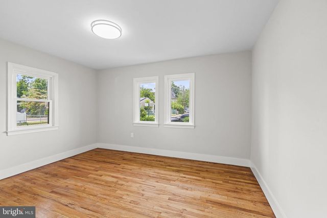 316 W ADAMS ST, Paulsboro, NJ 08066