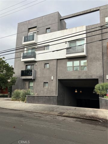 11925 KLING Street 111, Valley Village, CA 91607