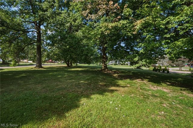 3197 Greenbrier Drive, Norton, OH 44203