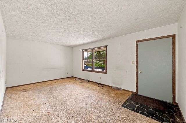 3197 Greenbrier Drive, Norton, OH 44203