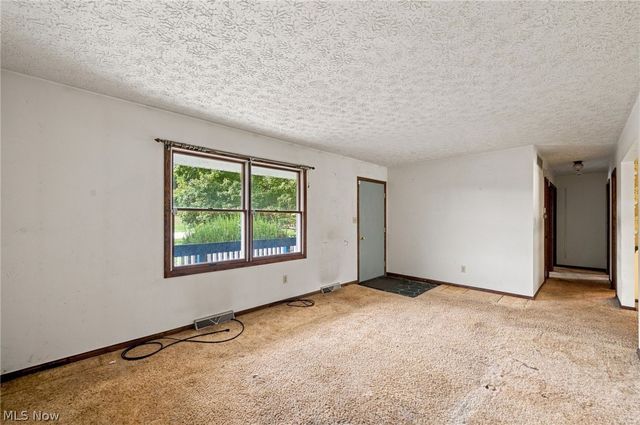 3197 Greenbrier Drive, Norton, OH 44203