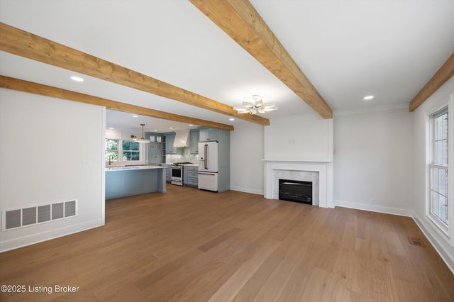 2418 Branning Rd, Louisville, KY 40222