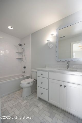 2418 Branning Rd, Louisville, KY 40222
