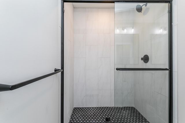 913 SPYGLASS CT, Columbia, MO 65201