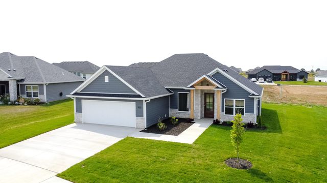 913 SPYGLASS CT, Columbia, MO 65201