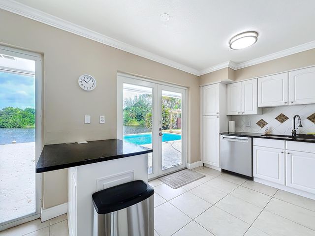 6803 Kingston Drive, Lake Worth, FL 33462