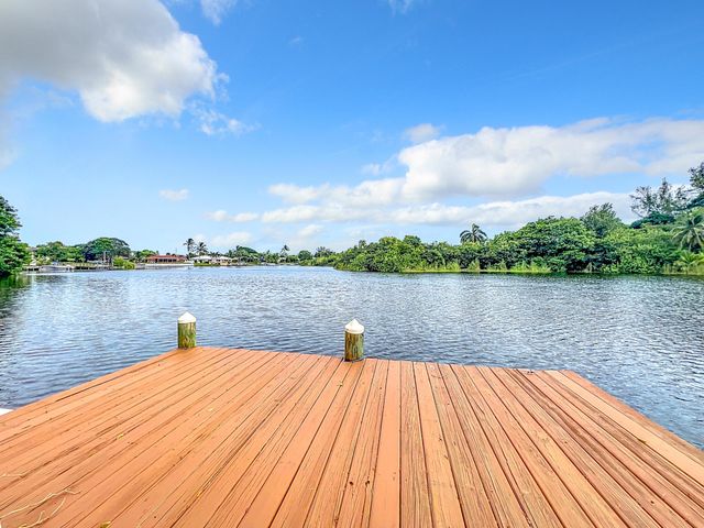 6803 Kingston Drive, Lake Worth, FL 33462