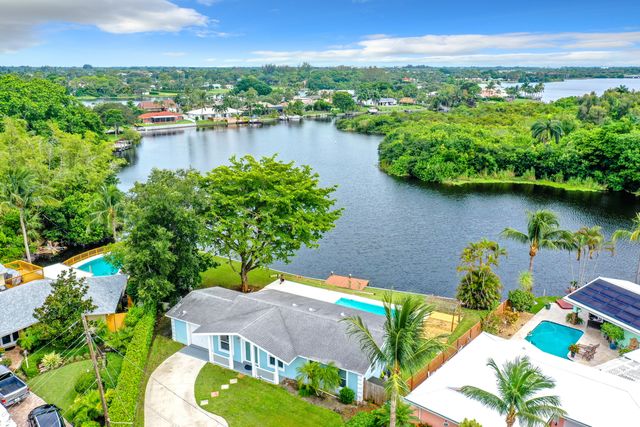 6803 Kingston Drive, Lake Worth, FL 33462