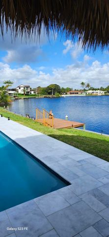 6803 Kingston Drive, Lake Worth, FL 33462