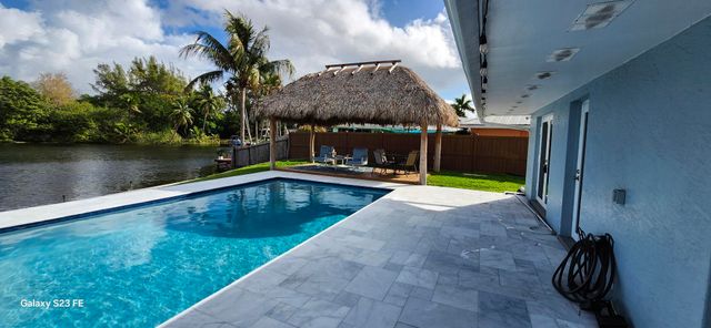 6803 Kingston Drive, Lake Worth, FL 33462