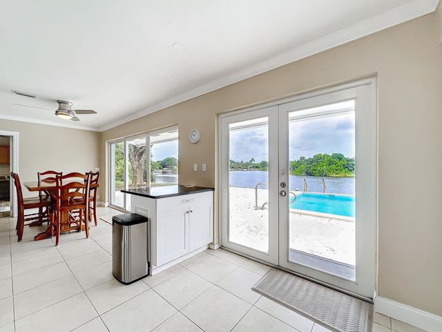 6803 Kingston Drive, Lake Worth, FL 33462