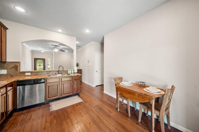 406 Lazy Lane, Montgomery, TX 77356