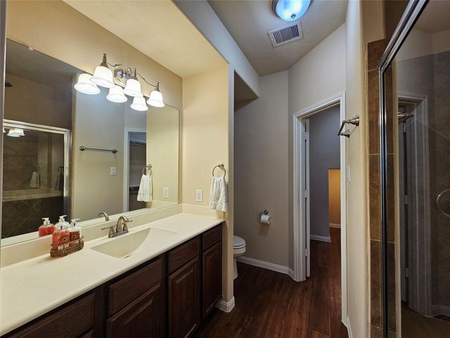 406 Lazy Lane, Montgomery, TX 77356