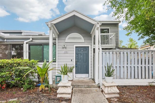 2039 Winners Cir, North Lauderdale, FL 33068