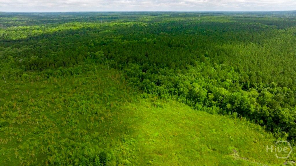 Image 20 of property listing at Address unavailable.