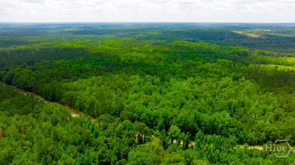 Image 39 of property listing at Address unavailable.