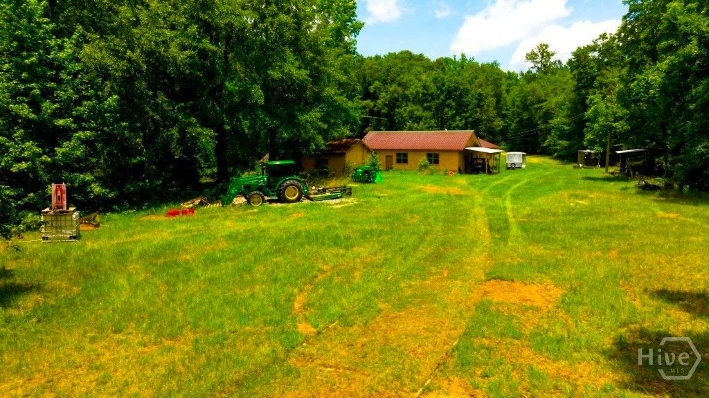 Image 42 of property listing at Address unavailable.