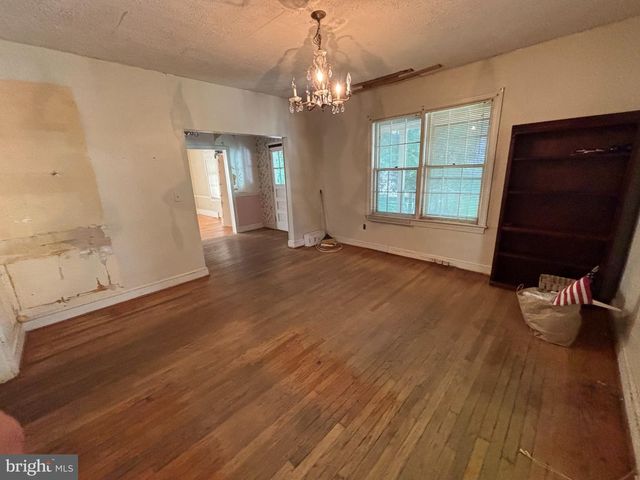 7353 MAGARITY RD, Falls Church, VA 22043