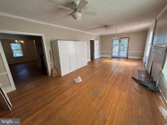 7353 MAGARITY RD, Falls Church, VA 22043