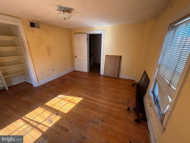 7353 MAGARITY RD, Falls Church, VA 22043