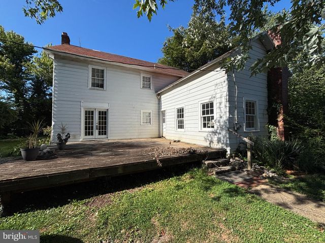 7353 MAGARITY RD, Falls Church, VA 22043