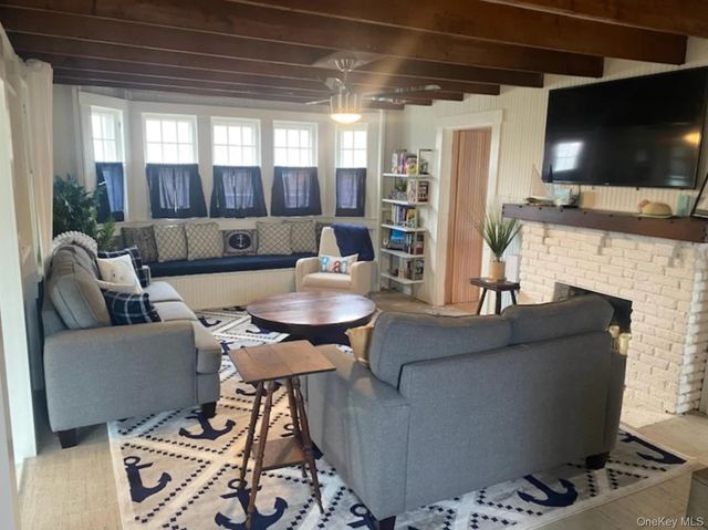 919 Evergreen Walk, Ocean Beach, NY 11770