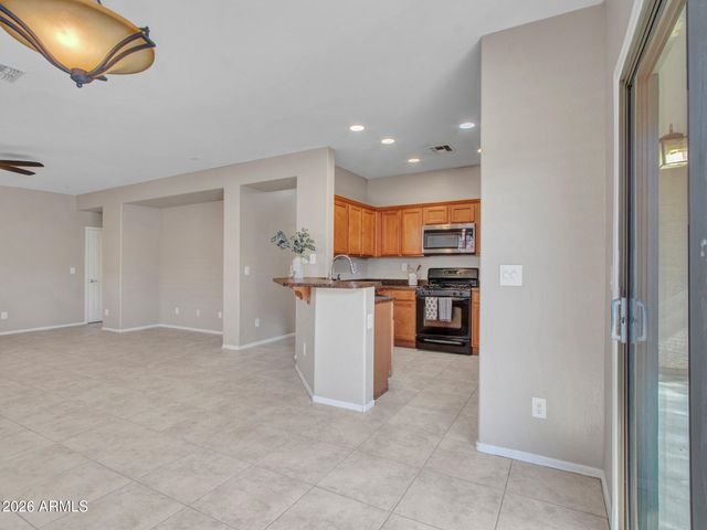 3825 W DESERT CREEK Lane, Phoenix, AZ 85086