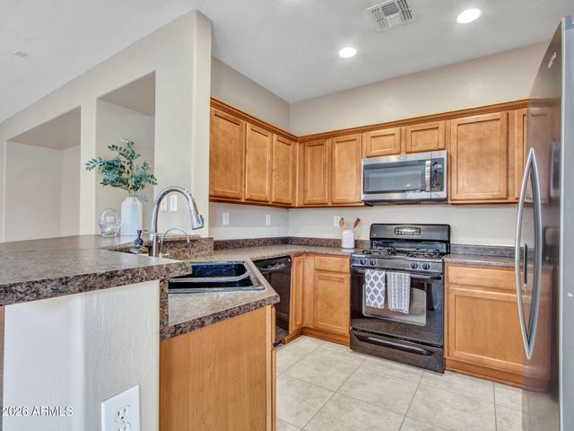 3825 W DESERT CREEK Lane, Phoenix, AZ 85086