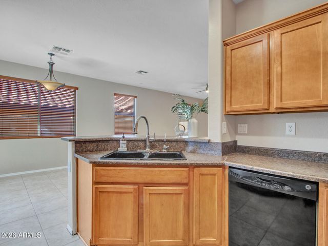 3825 W DESERT CREEK Lane, Phoenix, AZ 85086