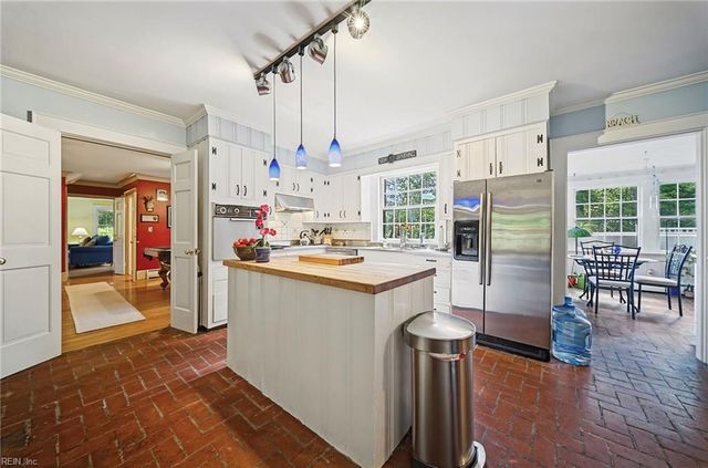 1360 Little Neck RD, Virginia Beach, VA 23452