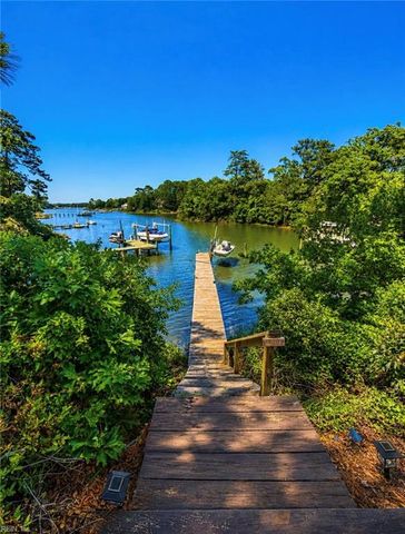 1360 Little Neck RD, Virginia Beach, VA 23452