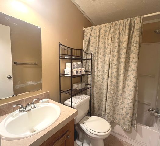 9001 S Cicero Avenue 300, Oak Lawn, IL 60453