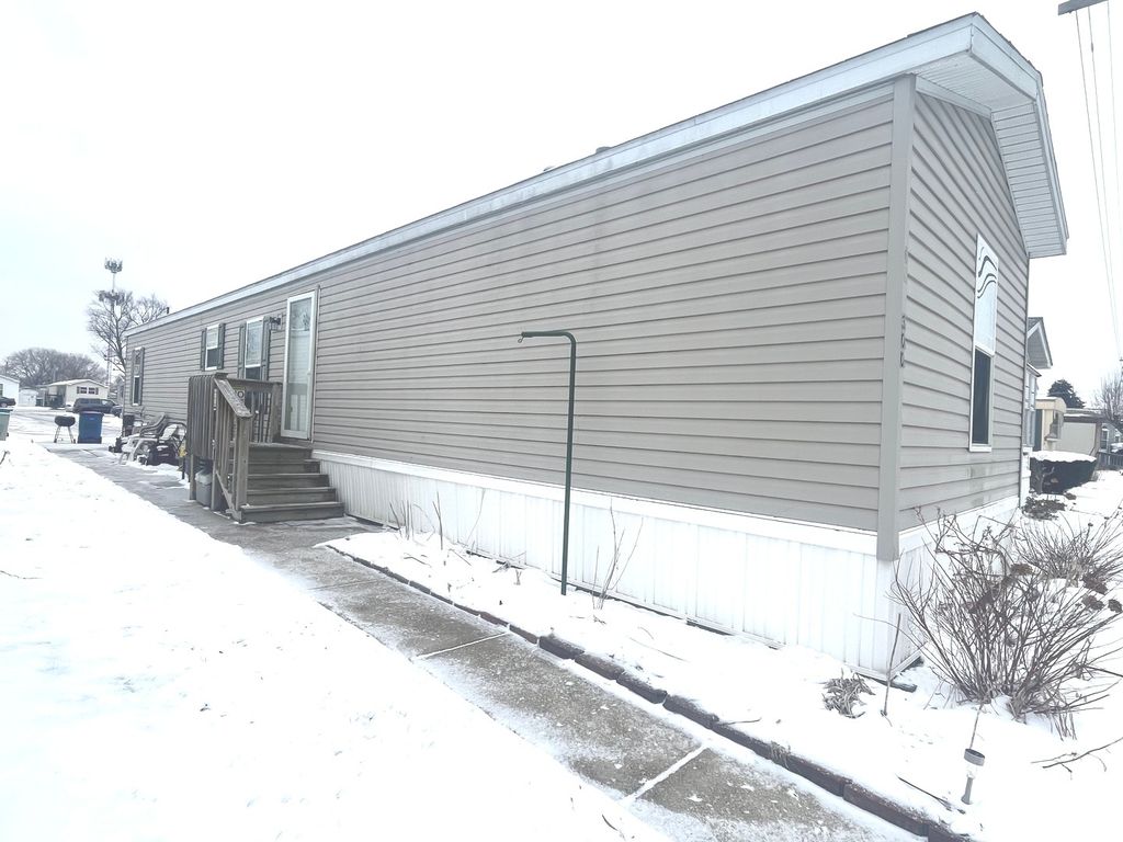 9001 S Cicero Avenue 300, Oak Lawn, IL 60453