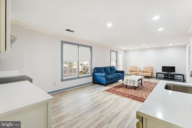 20672 FAIRWATER PL, Sterling, VA 20165