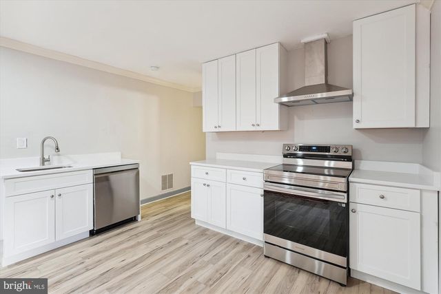 20672 FAIRWATER PL, Sterling, VA 20165