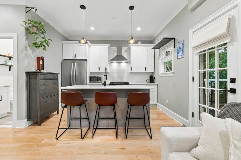 138 Trenton St 2, Boston, MA 02128