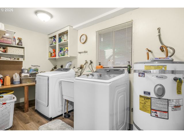 470 Nw BELLA VISTA Dr, Gresham, OR 97030