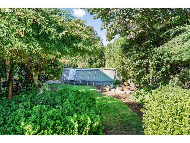 470 Nw BELLA VISTA Dr, Gresham, OR 97030