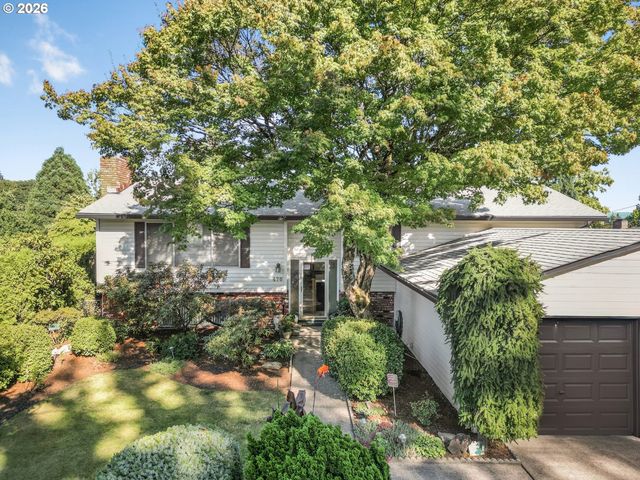 470 Nw BELLA VISTA Dr, Gresham, OR 97030