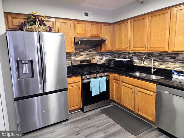 5022 FINSBURY, Rosedale, MD 21237