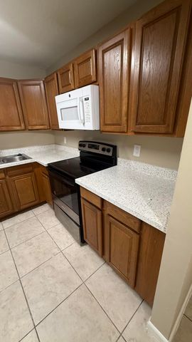 475 SE 8th Street 220, Deerfield Beach, FL 33441