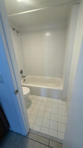 475 SE 8th Street 220, Deerfield Beach, FL 33441