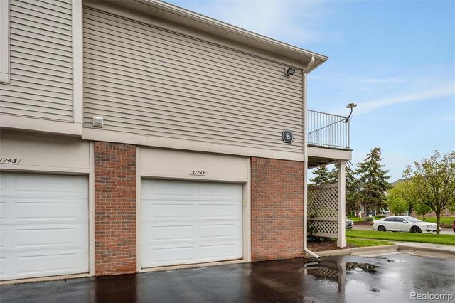 51745 Adler Park Drive, Chesterfield, MI 48051