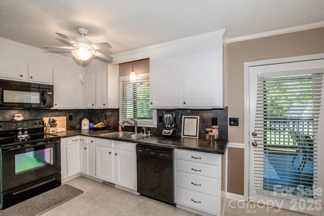 2426 Ashford Drive, Newton, NC 28658