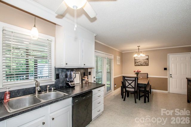 2426 Ashford Drive, Newton, NC 28658
