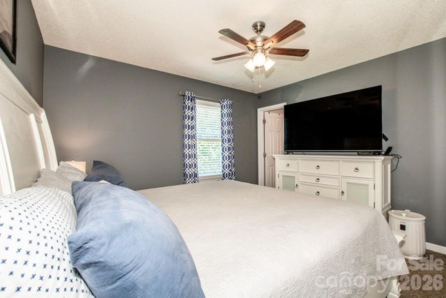 2426 Ashford Drive, Newton, NC 28658