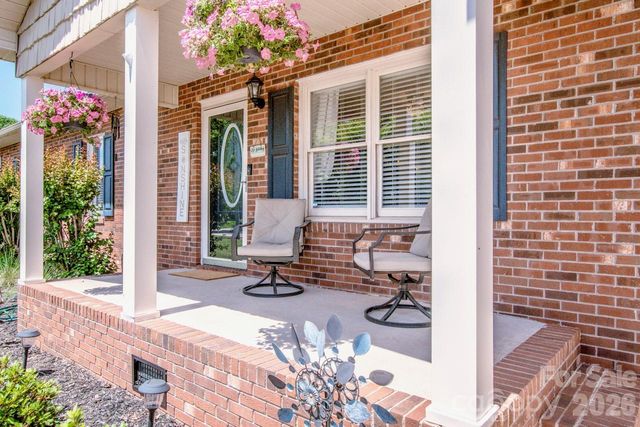 2426 Ashford Drive, Newton, NC 28658