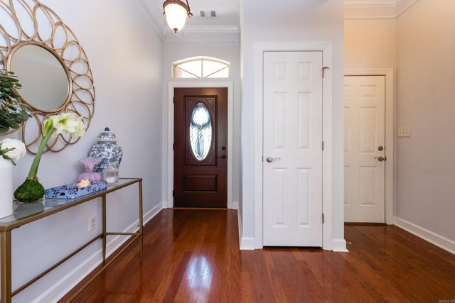 44 Oakbrooke, Sherwood, AR 72120