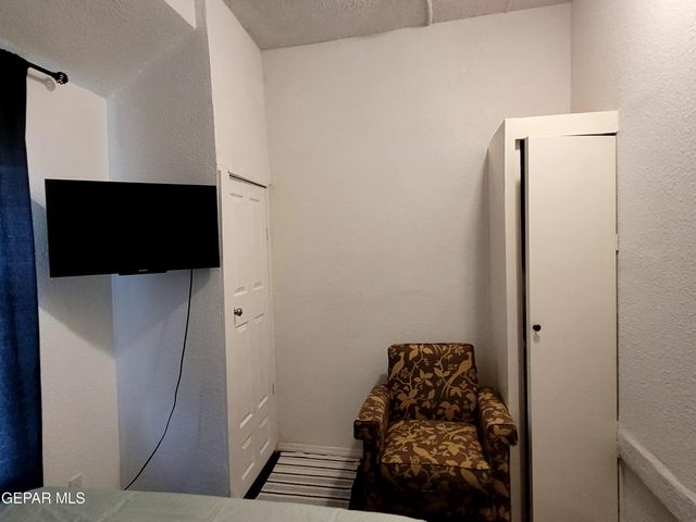 806 MUNDY Drive 1, El Paso, TX 79902